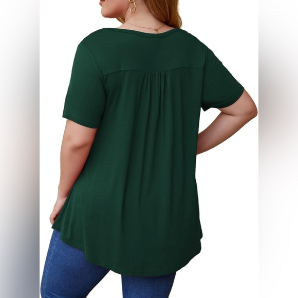 Women’s Top - Picture 3 of 4